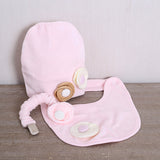 Lätzchen mit Stickerei 