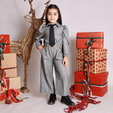 Nadelstreifenhemd (inkl. Krawatte)