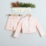 Geblümter Anzug mit Shorts