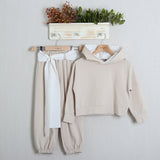 Geblümter Anzug mit Shorts