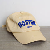 Cappello Con Testo Ricamato