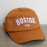 Cappello Con Testo Ricamato