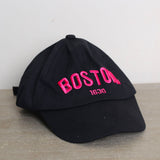 Cappello Con Testo Ricamato