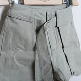 Geblümter Anzug mit Shorts