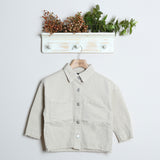 Geblümter Anzug mit Shorts