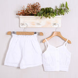 Perforierter Anzug mit Shorts 