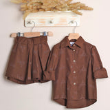 Geblümter Anzug mit Shorts