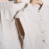 Geblümter Anzug mit Shorts