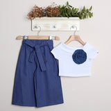 Geblümter Anzug mit Shorts