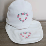 Set Cappellino+Bavetta "Isabel & Martinez"
