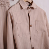 Passender Nadelstreifenanzug mit Hose 