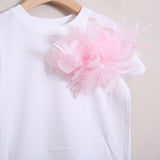 T-Shirt mit Schleifenbrosche 