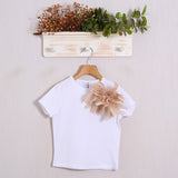 T-Shirt mit Schleifenbrosche 