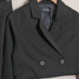 Geblümter Anzug mit Shorts