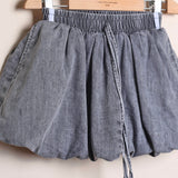 Geblümter Anzug mit Shorts