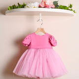 Geblümter Anzug mit Shorts