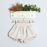 Geblümter Anzug mit Shorts