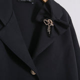 Einreihige Jacke mit Schleife
