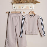 Geblümter Anzug mit Shorts